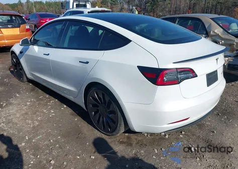 2021 Tesla Model 3 Performance Dual Motor All-Wheel Drive z USA, uszkodzony, nr VIN 5YJ3E1EC0MF925652